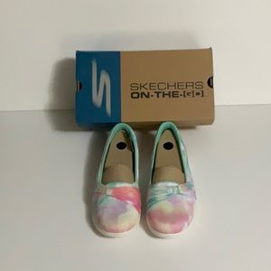 Skechers “on the go” sneakers size 6.5 women’s